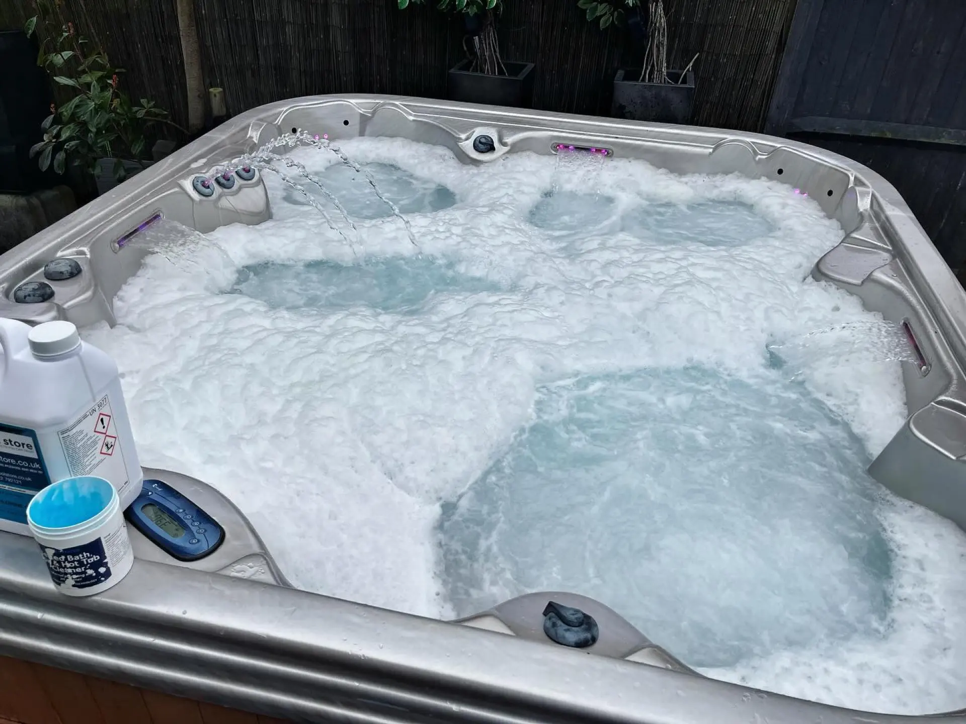 Hot Tub Engineers Guildford, Woking and Horsham
