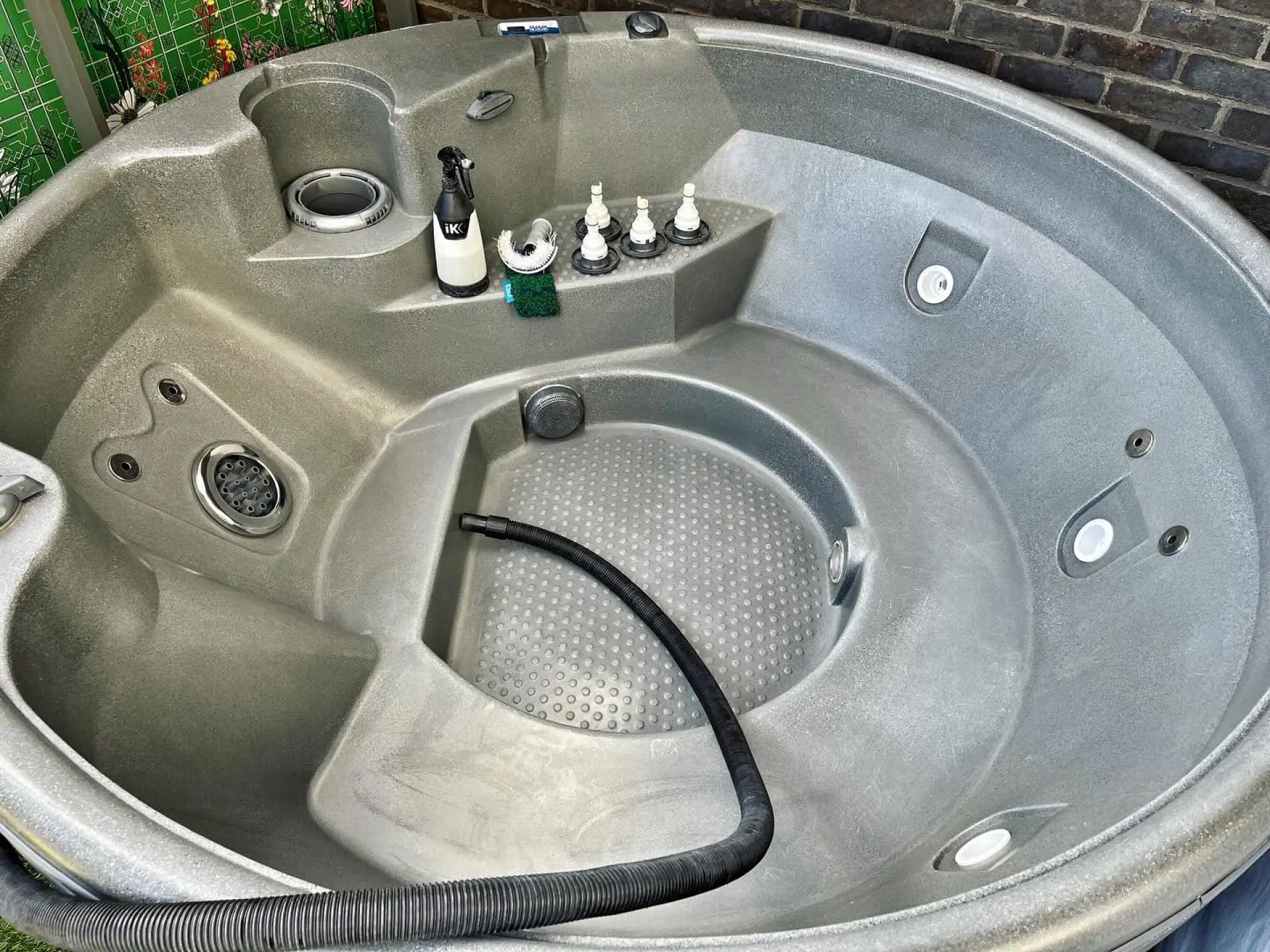 Hot Tub Servicing Guildford, Woking and Horsham
